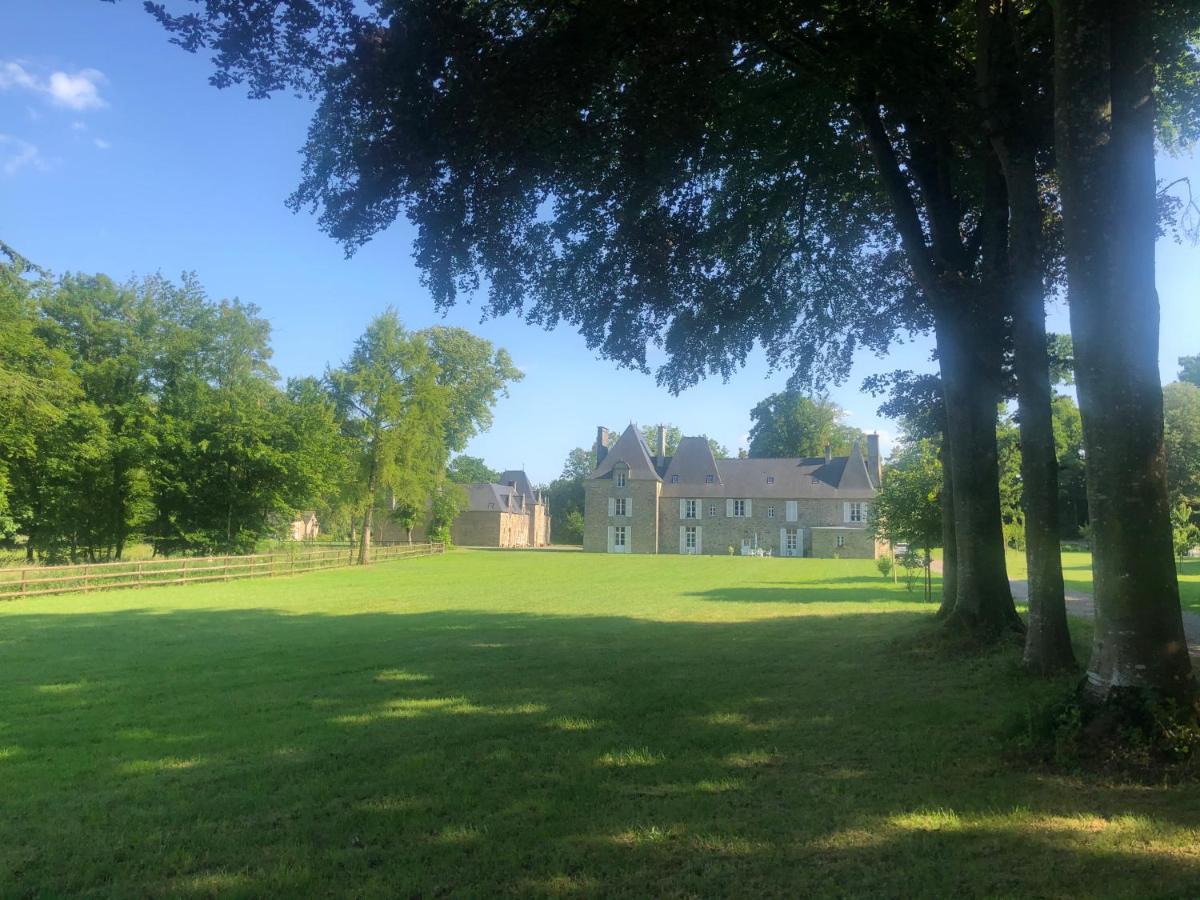 Chambres D'Hotes Chateau De La Croix Chemin Saint-Leger-des-Pres 外观 照片