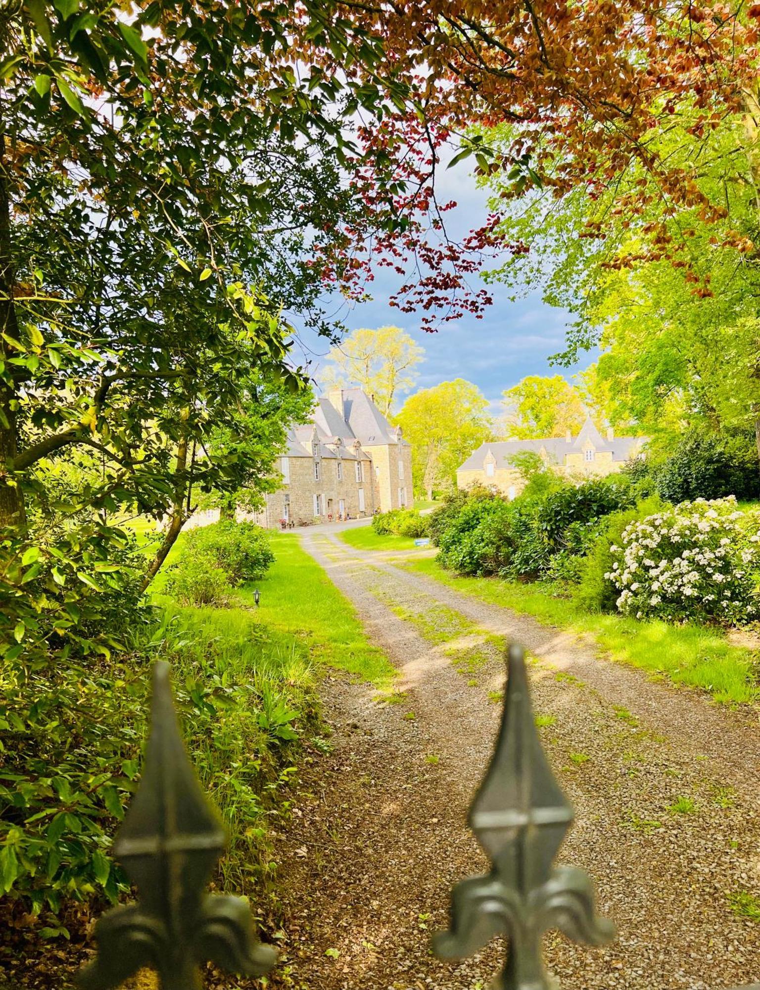 Chambres D'Hotes Chateau De La Croix Chemin Saint-Leger-des-Pres 外观 照片