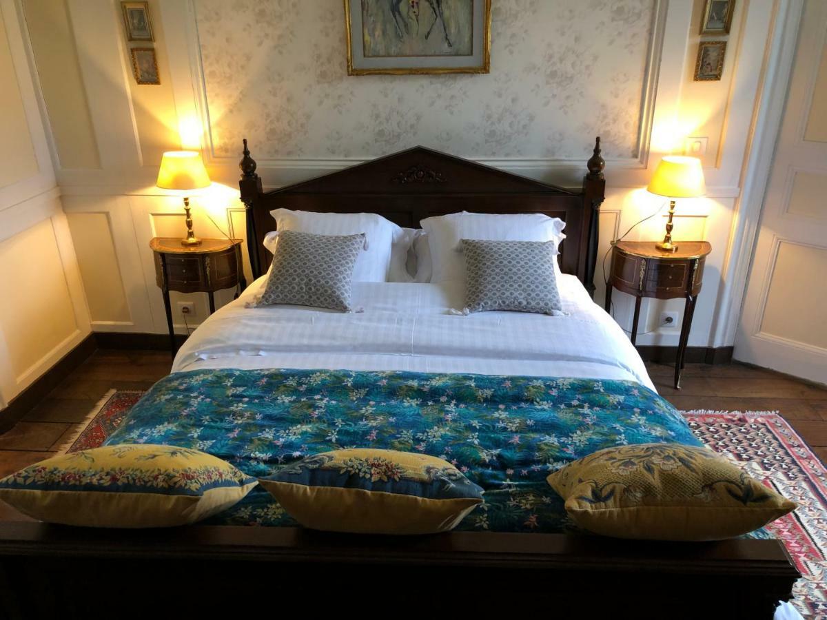 Chambres D'Hotes Chateau De La Croix Chemin Saint-Leger-des-Pres 外观 照片